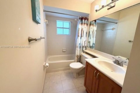 Touwnhouse à vendre à Miami, Floride: 3 chambres, 136.29 m2 № 1997277 - photo 22