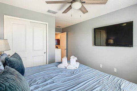 Townhouse in Davenport, Florida 5 bedrooms, 213.02 sq.m. № 2233025 - photo 30