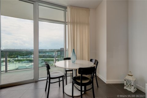 Снять в аренду кондоминиум в Майами, Флорида 2 спальни, 109.72м2, № 1920726 - фото 14