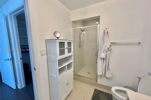 Снять в аренду кондоминиум в Майами, Флорида 2 спальни, 109.72м2, № 1920726 - фото 21