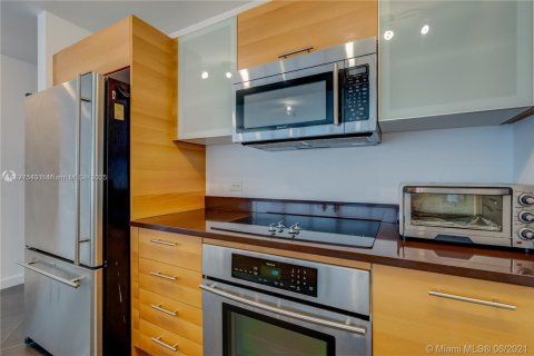 Снять в аренду кондоминиум в Майами, Флорида 2 спальни, 109.72м2, № 1920726 - фото 11