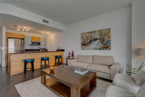 Снять в аренду кондоминиум в Майами, Флорида 2 спальни, 109.72м2, № 1920726 - фото 7