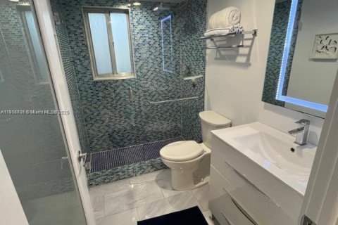 Снять в аренду кондоминиум в Майами, Флорида 2 спальни, 94.76м2, № 1963201 - фото 6