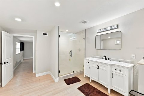 Casa en venta en Saint Petersburg, Florida, 4 dormitorios, 149.2 m2 № 2385702 - foto 17