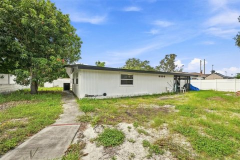 Casa en venta en Saint Petersburg, Florida, 4 dormitorios, 149.2 m2 № 2385702 - foto 30