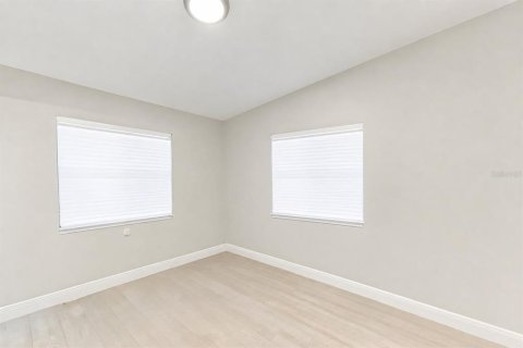 Casa en venta en Saint Petersburg, Florida, 4 dormitorios, 149.2 m2 № 2385702 - foto 19