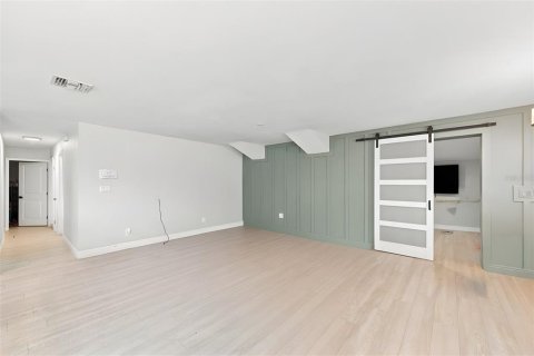 Casa en venta en Saint Petersburg, Florida, 4 dormitorios, 149.2 m2 № 2385702 - foto 8