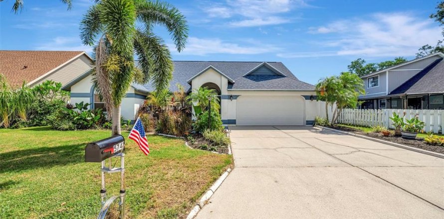 Casa en Sarasota, Florida 4 dormitorios, 225.66 m2 № 1905563