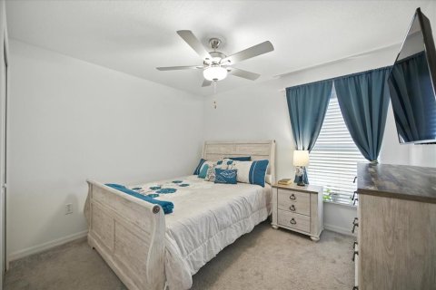 House in Spring Hill, Florida 3 bedrooms, 134.71 sq.m. № 1918379 - photo 24