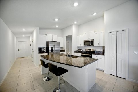 House in Spring Hill, Florida 3 bedrooms, 134.71 sq.m. № 1918379 - photo 7