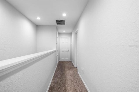 Townhouse in Gibsonton, Florida 3 bedrooms, 184.32 sq.m. № 1919382 - photo 22