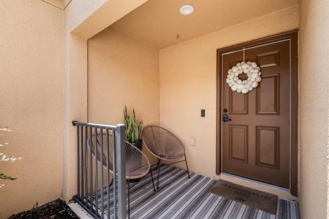 Townhouse in Gibsonton, Florida 3 bedrooms, 184.32 sq.m. № 1919382 - photo 6
