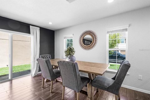 Townhouse in Gibsonton, Florida 3 bedrooms, 184.32 sq.m. № 1919382 - photo 18