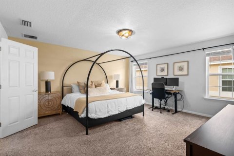 Townhouse in Gibsonton, Florida 3 bedrooms, 184.32 sq.m. № 1919382 - photo 25