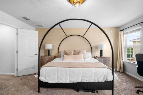 Townhouse in Gibsonton, Florida 3 bedrooms, 184.32 sq.m. № 1919382 - photo 23