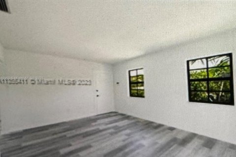 Casa en alquiler en Coral Gables, Florida, 3 dormitorios, 135.64 m2 № 1857094 - foto 10