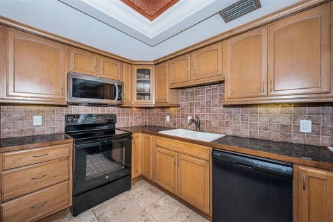 Condo in Saint Petersburg, Florida, 2 bedrooms  № 1909458 - photo 20