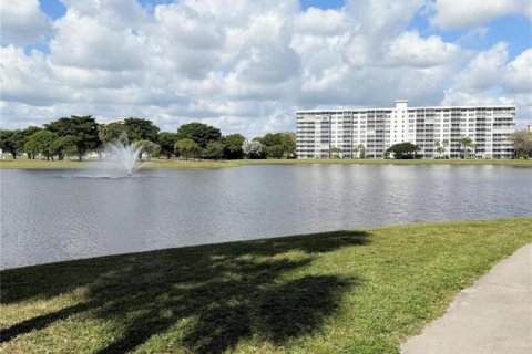 Condominio en venta en Pompano Beach, Florida, 1 dormitorio, 83.61 m2 № 2193206 - foto 26