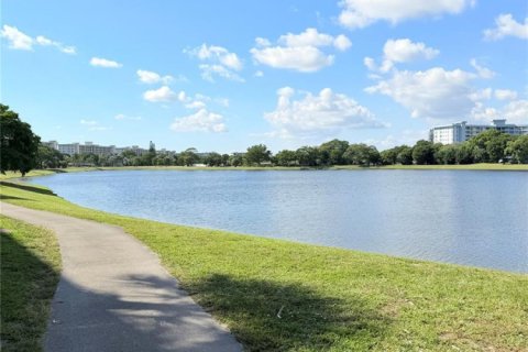 Condominio en venta en Pompano Beach, Florida, 1 dormitorio, 83.61 m2 № 2193206 - foto 27