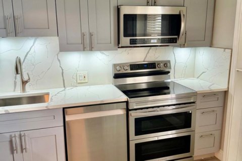 Condominio en venta en Pompano Beach, Florida, 1 dormitorio, 83.61 m2 № 2193206 - foto 11