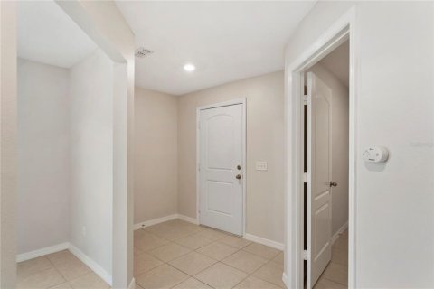 House in Lakeland, Florida 3 bedrooms, 143.16 sq.m. № 1909508 - photo 3