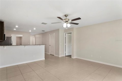 House in Lakeland, Florida 3 bedrooms, 143.16 sq.m. № 1909508 - photo 5