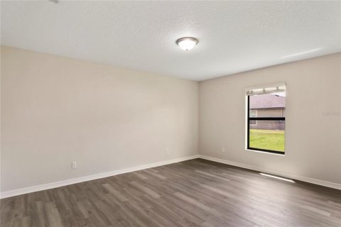 House in Lakeland, Florida 3 bedrooms, 143.16 sq.m. № 1909508 - photo 11
