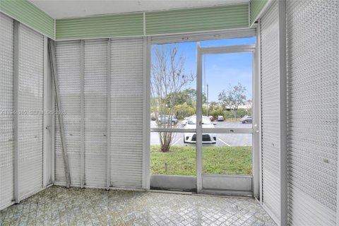 Condominio en venta en Margate, Florida, 2 dormitorios, 89 m2 № 2001503 - foto 27