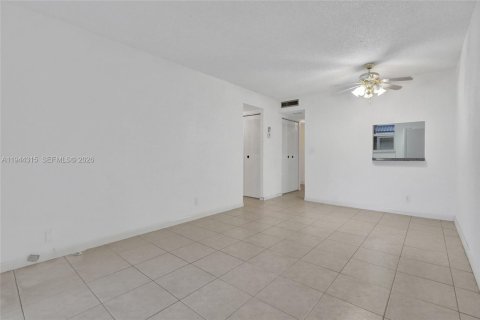 Condominio en venta en Margate, Florida, 2 dormitorios, 89 m2 № 2001503 - foto 9