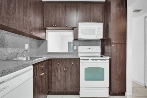 Condominio en venta en Margate, Florida, 2 dormitorios, 89 m2 № 2001503 - foto 7