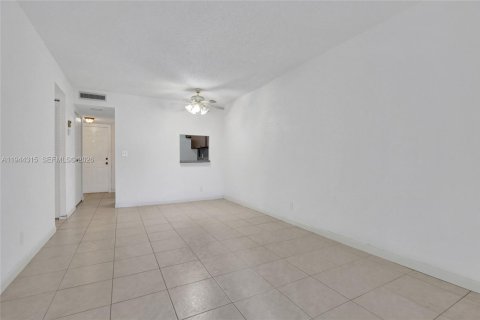Condominio en venta en Margate, Florida, 2 dormitorios, 89 m2 № 2001503 - foto 10