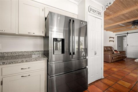 House in Mount Dora, Florida 3 bedrooms, 179.58 sq.m. № 1720631 - photo 13
