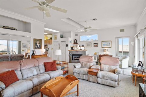 Villa ou maison à vendre à New Smyrna Beach, Floride: 3 chambres, 192.49 m2 № 1750124 - photo 11