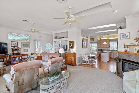 Villa ou maison à vendre à New Smyrna Beach, Floride: 3 chambres, 192.49 m2 № 1750124 - photo 28