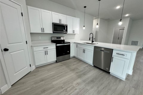 Casa en venta en Ocala, Florida, 4 dormitorios, 170.29 m2 № 1252551 - foto 6