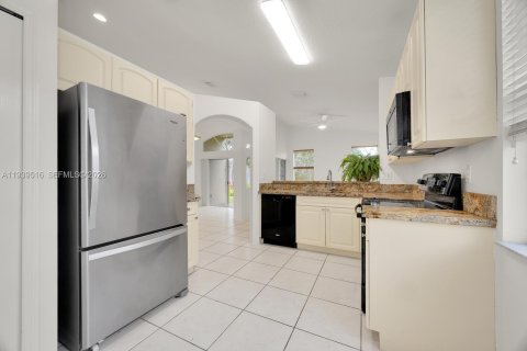 Casa en alquiler en Palmetto Bay, Florida, 3 dormitorios, 175.77 m2 № 2054551 - foto 7