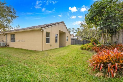 Casa en alquiler en Palmetto Bay, Florida, 3 dormitorios, 175.77 m2 № 2054551 - foto 18