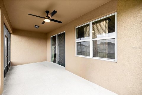 House in Ocala, Florida 4 bedrooms, 189.61 sq.m. № 2315194 - photo 12