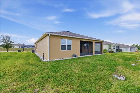 House in Ocala, Florida 4 bedrooms, 189.61 sq.m. № 2315194 - photo 16