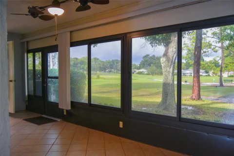 Villa ou maison à vendre à Palm Harbor, Floride: 2 chambres, 100.33 m2 № 2396902 - photo 18