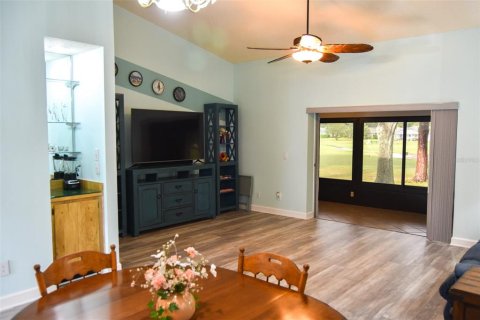Villa ou maison à vendre à Palm Harbor, Floride: 2 chambres, 100.33 m2 № 2396902 - photo 8