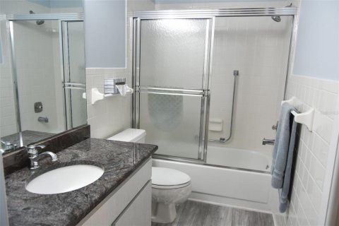 Villa ou maison à vendre à Palm Harbor, Floride: 2 chambres, 100.33 m2 № 2396902 - photo 15