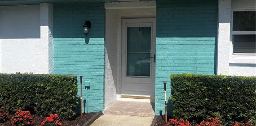 Villa ou maison à Palm Harbor, Floride 2 chambres, 100.33 m2 № 2396902