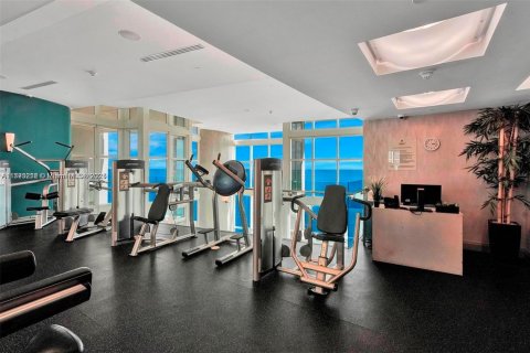 Copropriété à louer à Sunny Isles Beach, Floride: 2 chambres, 125.23 m2 № 2016364 - photo 25