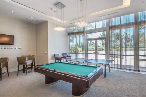 Copropriété à louer à Sunny Isles Beach, Floride: 2 chambres, 125.23 m2 № 2016364 - photo 24
