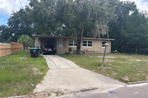 House in Orlando, Florida 4 bedrooms, 151.62 sq.m. № 2309987