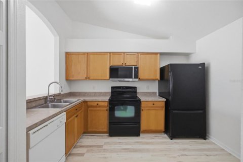 Купить таунхаус в Ривервью, Флорида 9 комнат, 104.98м2, № 2099681 - фото 13