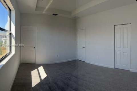 Villa ou maison à louer à Homestead, Floride: 3 chambres, 149.76 m2 № 1945925 - photo 6