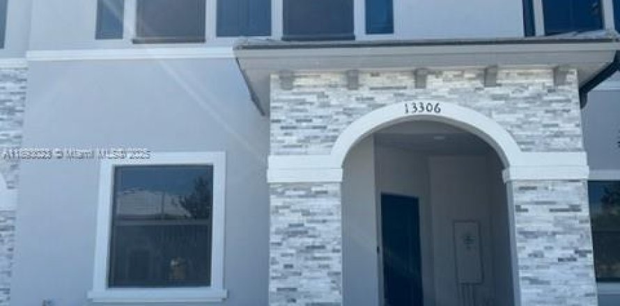 Villa ou maison à Homestead, Floride 3 chambres, 149.76 m2 № 1945925