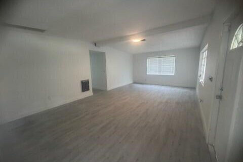 Villa ou maison à louer à St. Lucie, Floride: 4 chambres, 132.29 m2 № 2384990 - photo 2